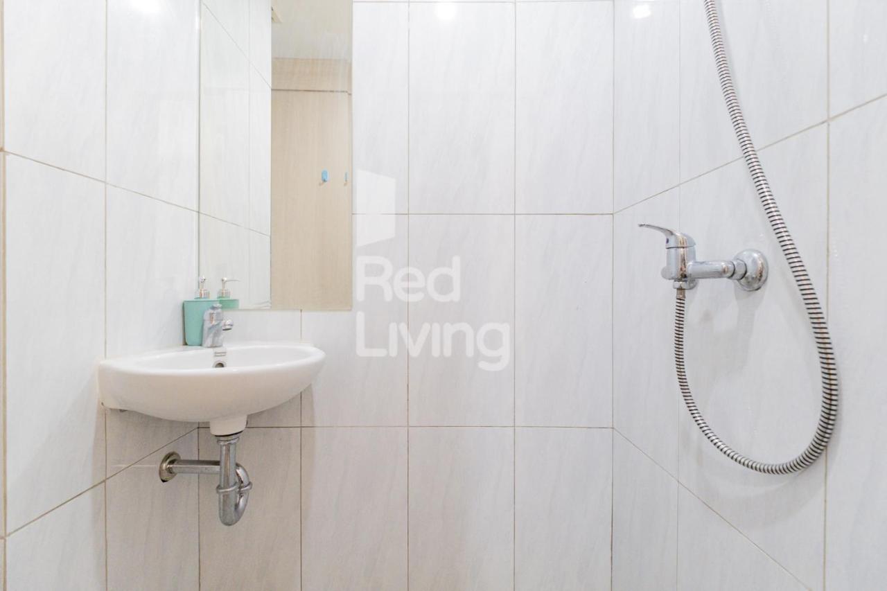Redliving Apartemen Jakarta Living Star - Boborooms Exterior photo