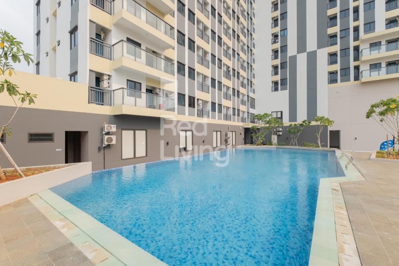 Redliving Apartemen Jakarta Living Star - Boborooms Exterior photo