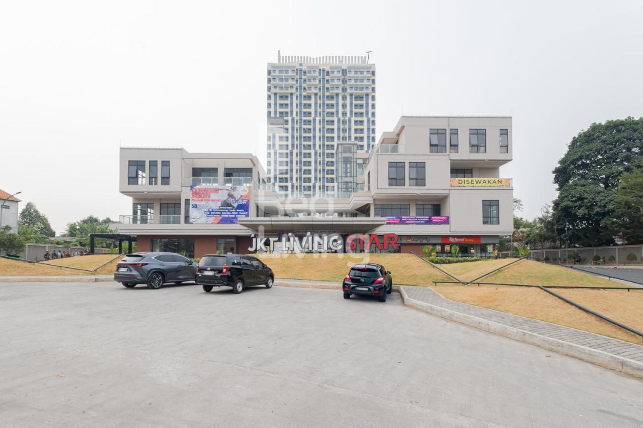 Redliving Apartemen Jakarta Living Star - Boborooms Exterior photo