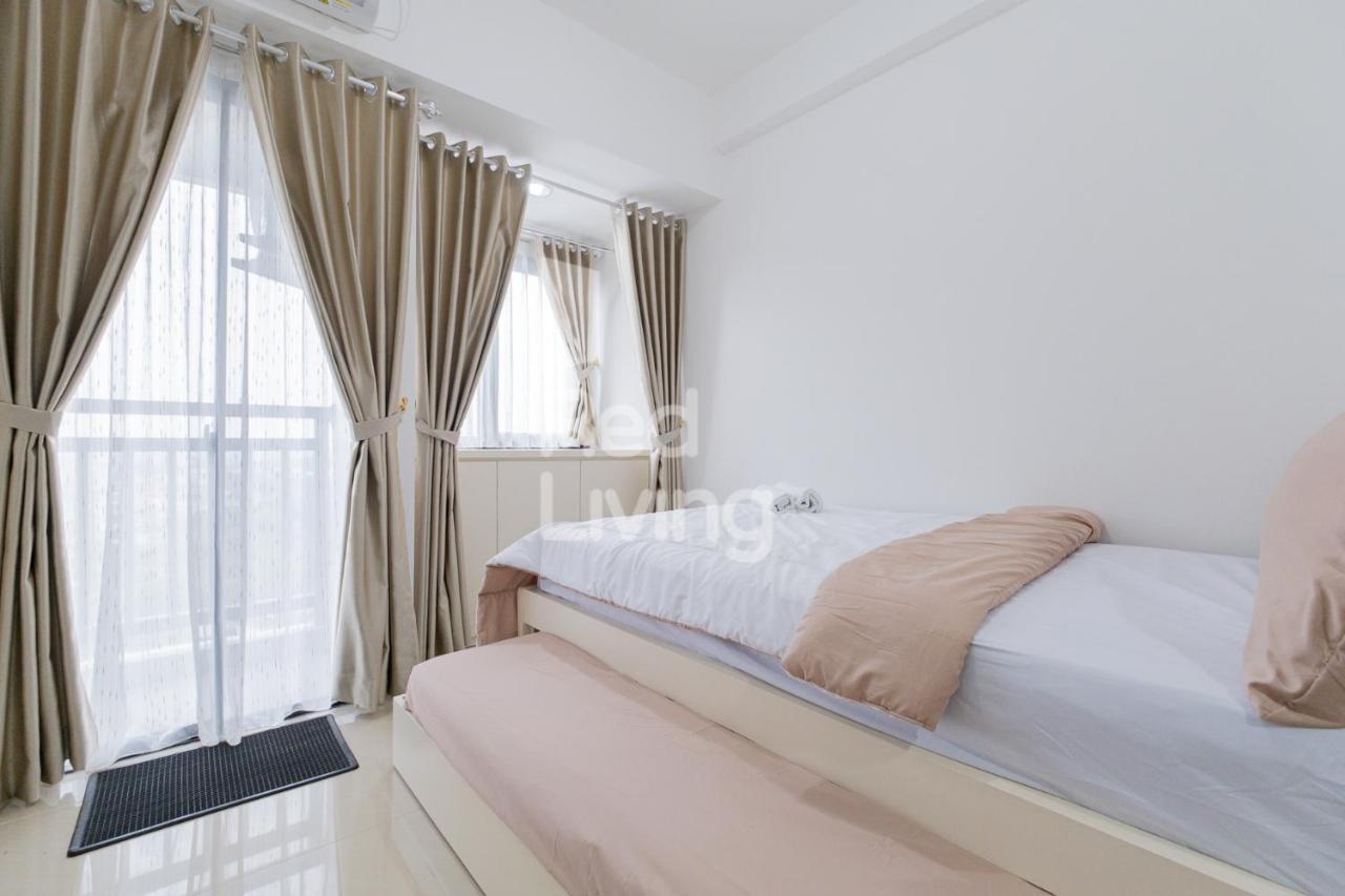 Redliving Apartemen Jakarta Living Star - Boborooms Exterior photo