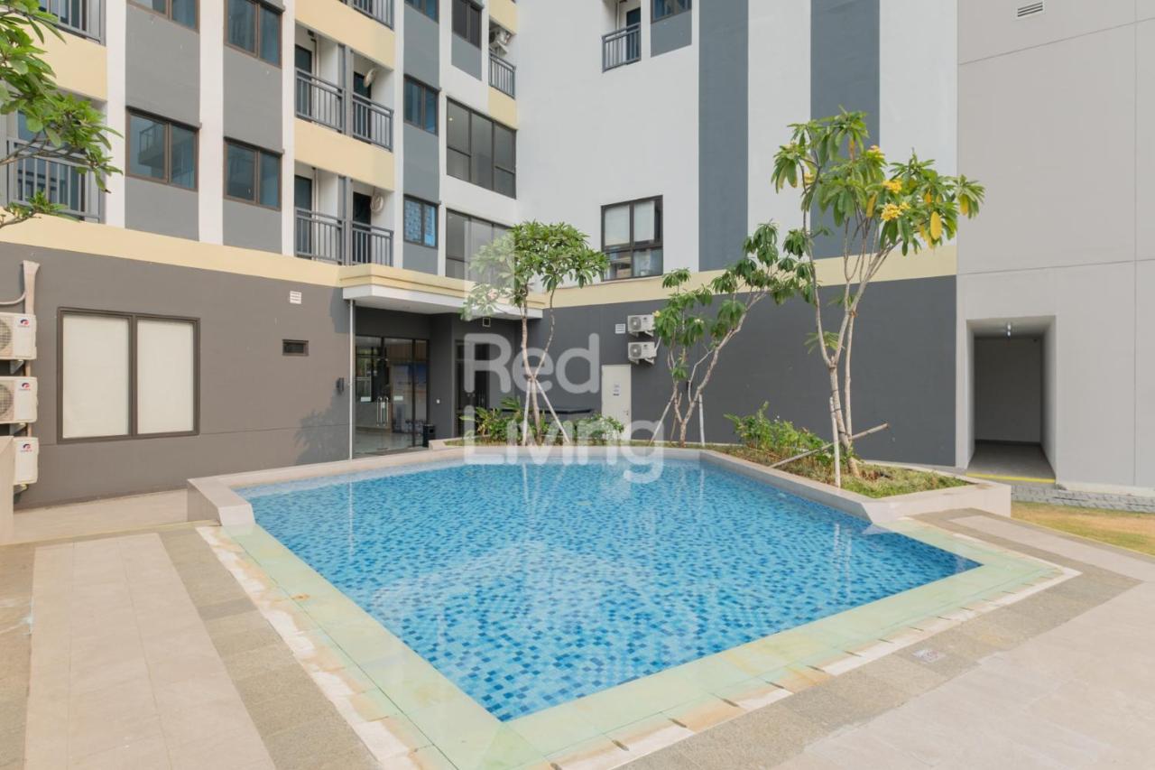 Redliving Apartemen Jakarta Living Star - Boborooms Exterior photo
