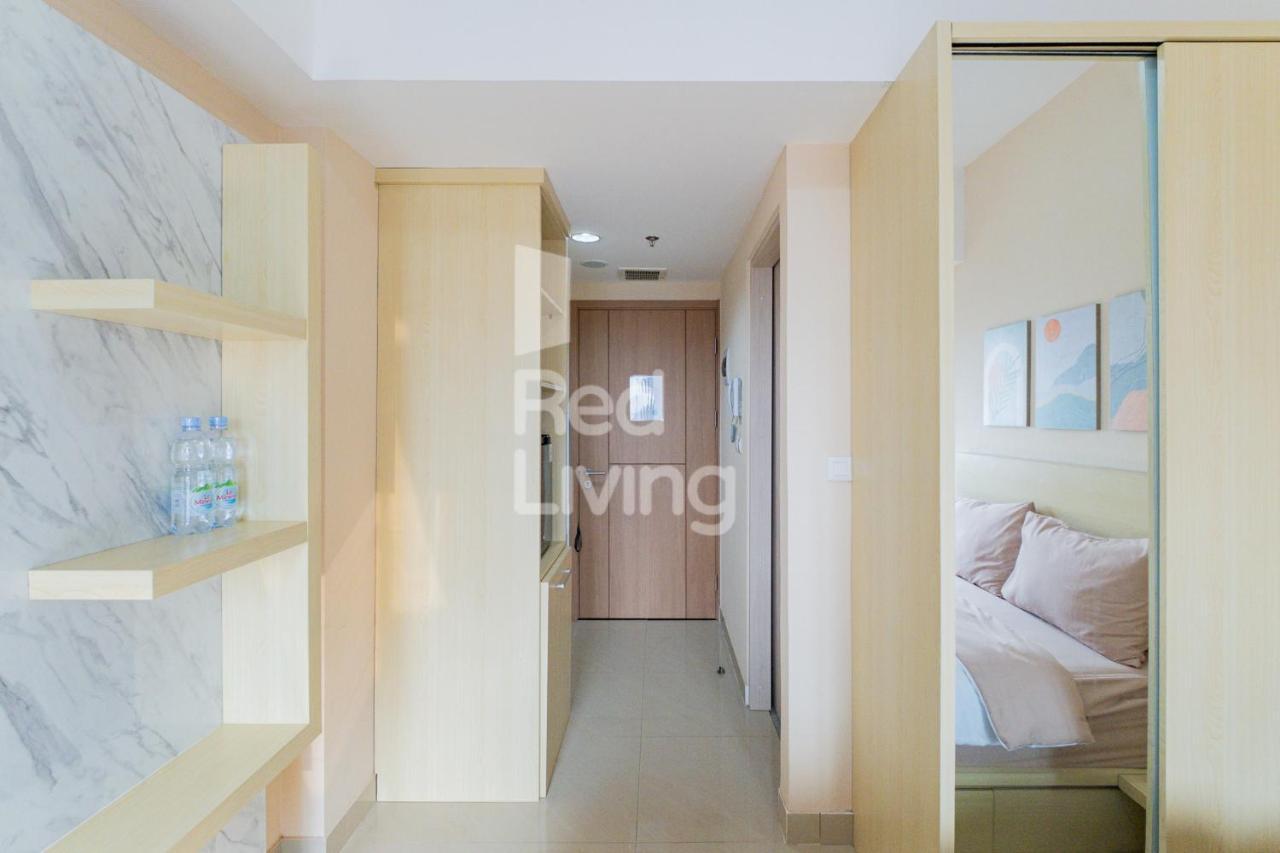 Redliving Apartemen Jakarta Living Star - Boborooms Exterior photo